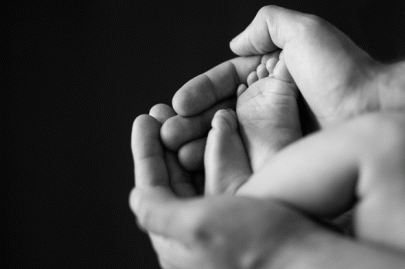 dir woman gives birth on way to hospital dir woman gives birth on way to hospital