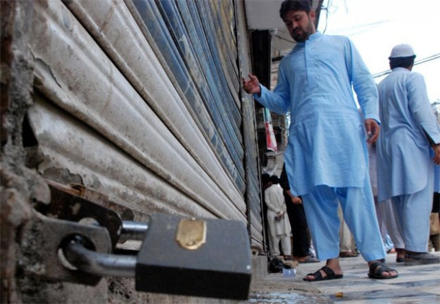 alliance members took to loudspeakers on saddar road and ordered shop owners to close down photo ppi alliance members took to loudspeakers on saddar road and ordered shop owners to close down photo ppi