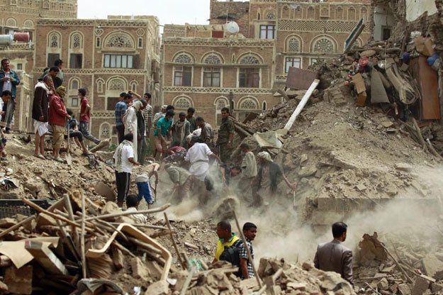 yemenis search for survivors under the rubble of houses in sanaa 039 s historic old quarter on june 12 2015 photo afp