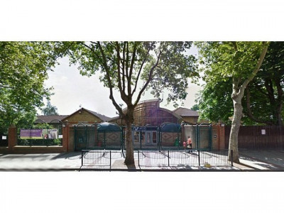 muslim students threaten to sue college following suspension over islamophobia row