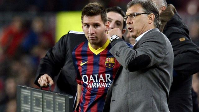 argentina coach talks to lionel messi photo file afp