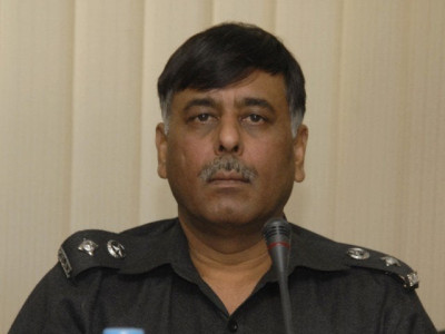 failed attempt four militants killed as rao anwar escapes another attack