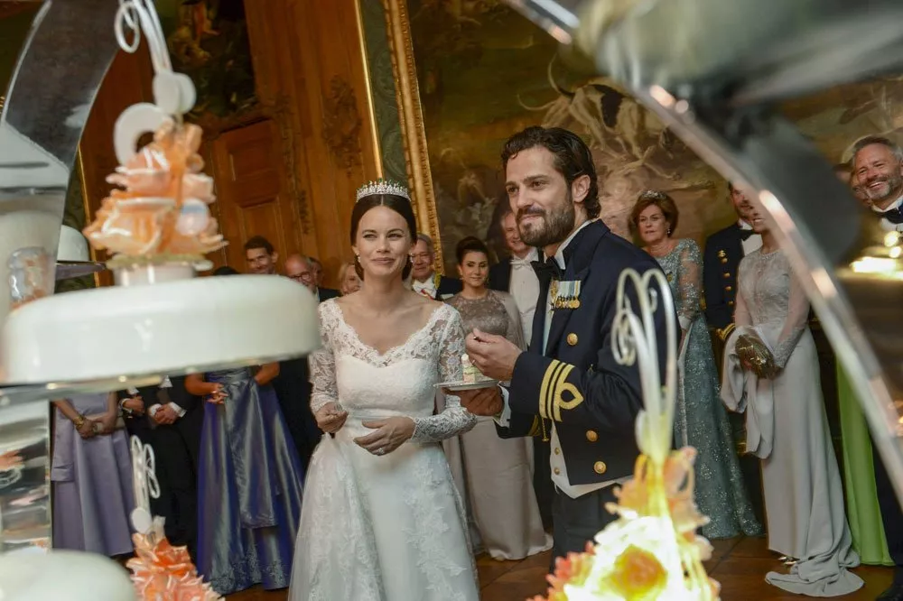 swedish princess sofia and prince carl philip cut the wedding cake during their wedding in the royal palace in stockholm sweden june 13 2015 photo reuters swedish princess sofia and prince carl philip cut the wedding cake during their wedding in the royal palace in stockholm sweden june 13 2015 photo reuters