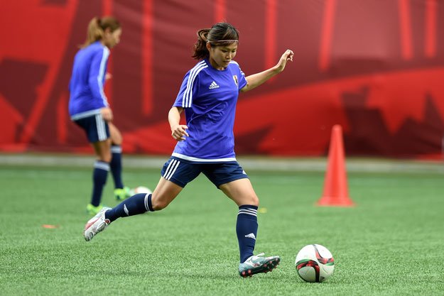 japan 039 s midfielder nahomi kawasumi kicks a ball during a training session at the winnipeg stadium ahead of their group c football match of the 2015 fifa women 039 s world cup against ecuador in winnipeg manitoba on june 14 2015 photo afp