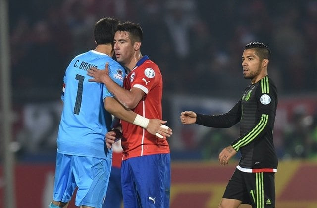 chilean and mexican players salute each other after their 2015 copa america football championship match in santiago on june 15 2015 the match ended 3 3 photo afp chilean and mexican players salute each other after their 2015 copa america football championship match in santiago on june 15 2015 the match ended 3 3 photo afp