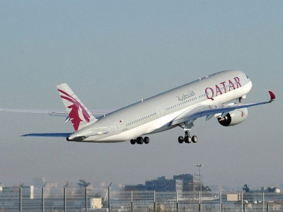 qatar airways named skytrax s world s best airline of 2015