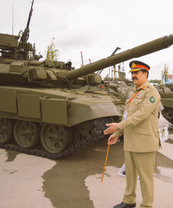 russia stands with pakistan in fight against extremism army chief told