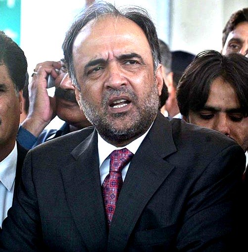 PPP will oppose any move to ban PTI: Qamar Zaman Kaira | The Express Tribune