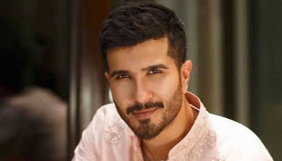 feroze khan joins tiktok after calling it cancer feroze khan joins tiktok after calling it cancer