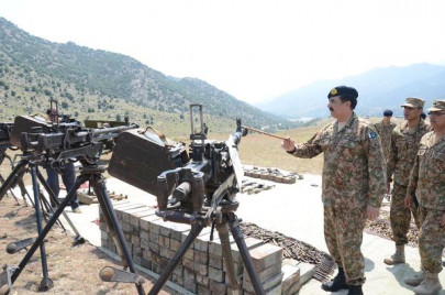 army chief visits frontline in khyber vows to make pakistan terror free