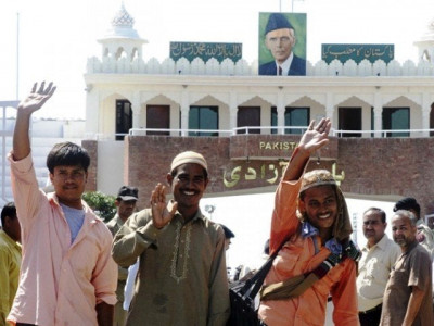 india releases 88 pakistani fishermen