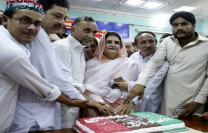 paying tribute ppp peshawar celebrates benazir bhutto s 62nd birthday
