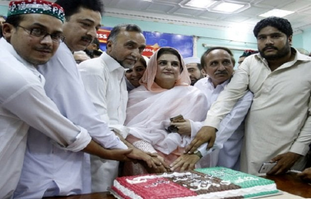 senator rubina khalid photo inp senator rubina khalid photo inp