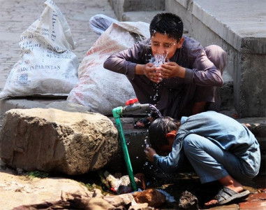 beating the heat wet towels can help cool you off