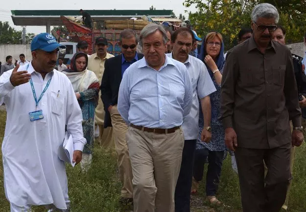 unhcr chief antonio guterres c and federal minister of states and frontier regions abdul qadir baloch r walk during a visit to the unhcr repatriation center in peshawar on june 23 2015 photo afp unhcr chief antonio guterres c and federal minister of states and frontier regions abdul qadir baloch r walk during a visit to the unhcr repatriation center in peshawar on june 23 2015 photo afp
