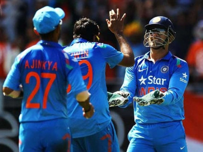 3rd odi ashwin defends under fire india captain dhoni 3rd odi ashwin defends under fire india captain dhoni