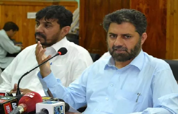 jamaat e islami leader and minister for local government inayatullah khan photo express jamaat e islami leader and minister for local government inayatullah khan photo express