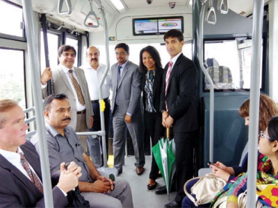 metro bus american diplomats go for a ride