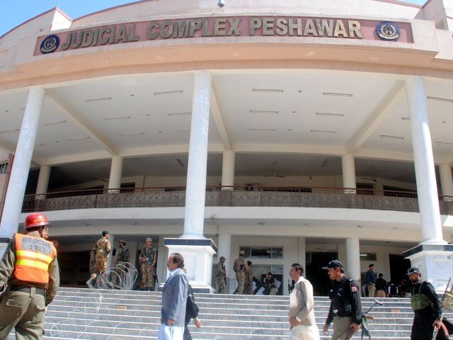 man killed in gun attack at judicial complex peshawar