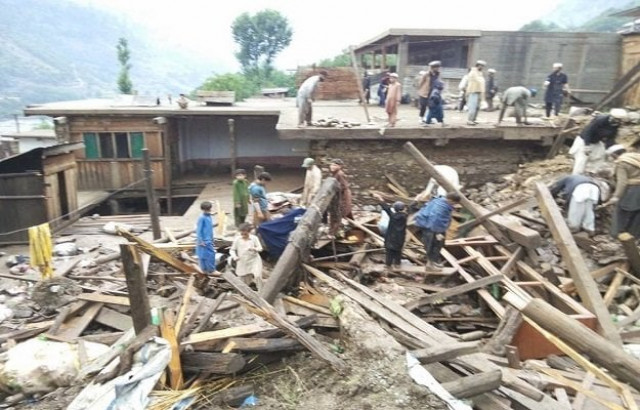 there is hardly any equipment for rescue efforts in the area photo express