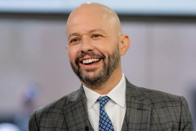 jon cryer reveals past feud with this pretty in pink co star jon cryer reveals past feud with this pretty in pink co star