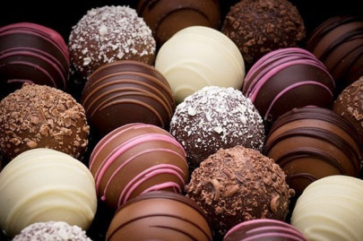 daily chocolate dose may fend off heart disease but don t bet your life on it daily chocolate dose may fend off heart disease but don t bet your life on it