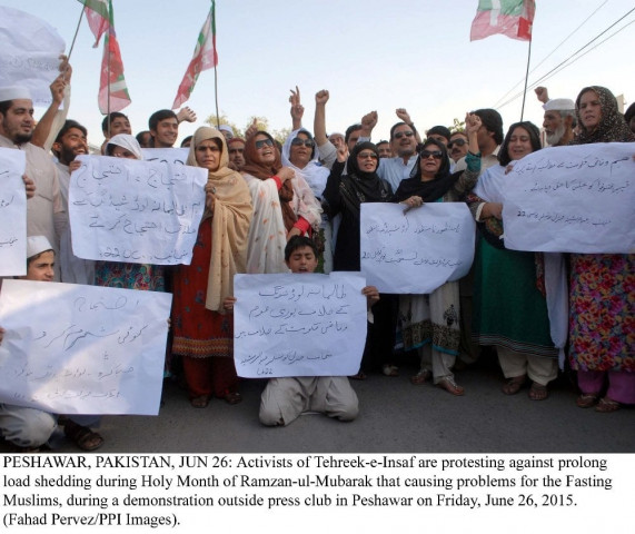 pti activists protest against prolonged load shedding during ramazan in peshawar on friday june 26 2015 photo ppi pti activists protest against prolonged load shedding during ramazan in peshawar on friday june 26 2015 photo ppi