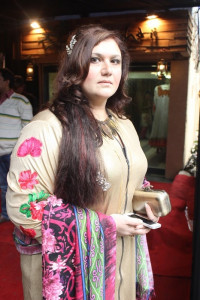 india pakistani designers to share stage at shaan e pakistan