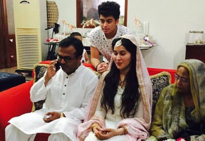 revealed photo of shaista lodhi with husband surfaces on twitter revealed photo of shaista lodhi with husband surfaces on twitter