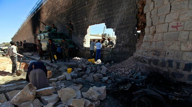 groups of al qaeda supporters today attacked the central prison in the city of taiz photo reuters groups of al qaeda supporters today attacked the central prison in the city of taiz photo reuters