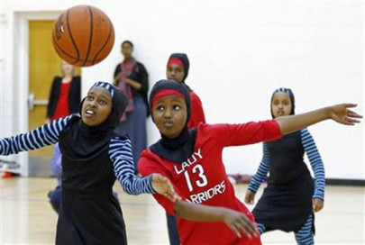 us students help design sportswear for muslim girls