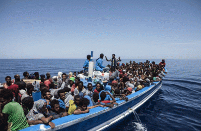 record 137 000 refugees migrants crossed mediterranean this year un