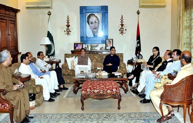 bilawal presiding over a meeting of ppp punjab leaders at bilawal house photo app bilawal presiding over a meeting of ppp punjab leaders at bilawal house photo app