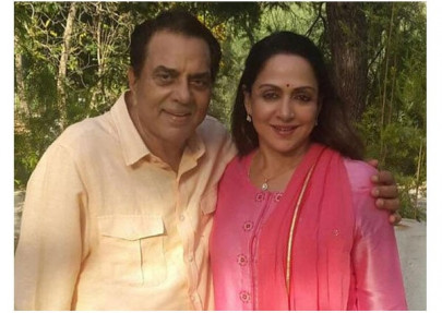 dharmendra displeased with media circulating injured pictures of hema malini dharmendra displeased with media circulating injured pictures of hema malini