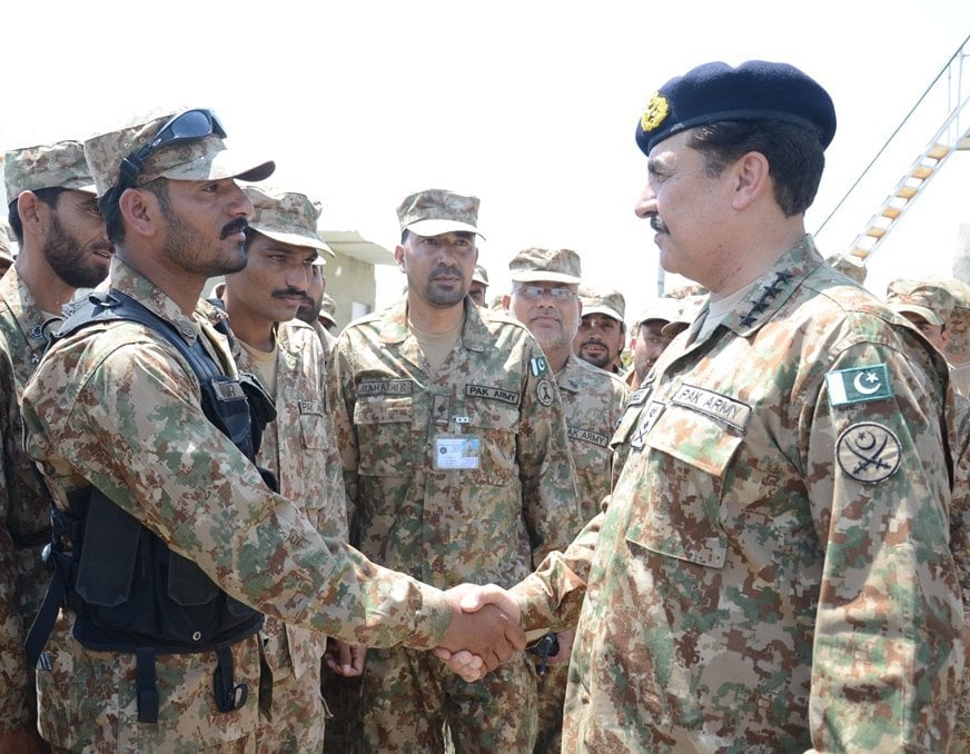 army chief general raheel sharif meets with troops participating in shawal operation photo ispr