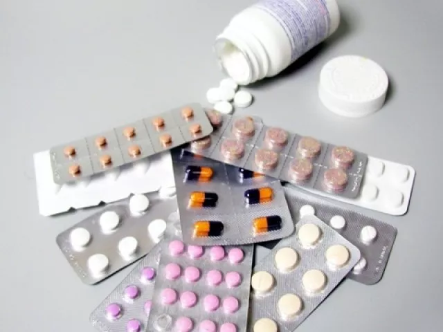 pharmaceutical manufacturers agree to provide medicines at discounted rates in emergency photo file pharmaceutical manufacturers agree to provide medicines at discounted rates in emergency photo file