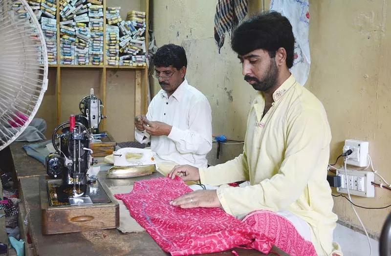 despite the drop in work brands will not be able to completely replace tailors anytime soon photos huma choudhary express despite the drop in work brands will not be able to completely replace tailors anytime soon photos huma choudhary express