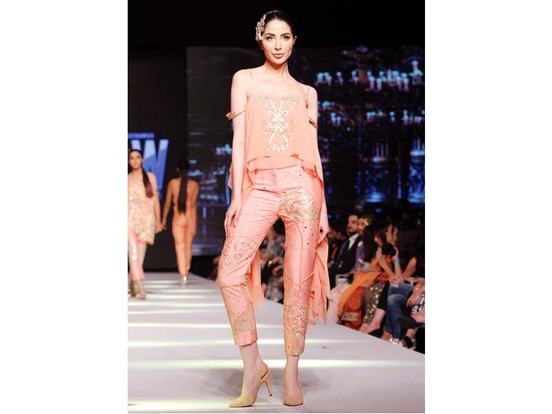 aqeel brought forward her romancing the lines collection at fpw spring summer 2015 photo publicity