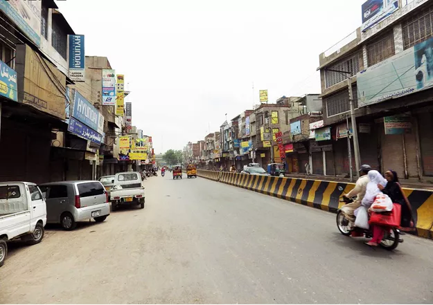 business were closed in the city due to strike called by traders in faislabad photo online business were closed in the city due to strike called by traders in faislabad photo online