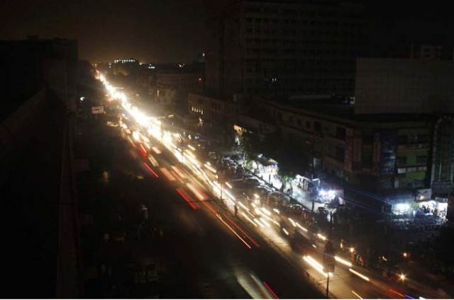 ma jinnah road is plunged into darkness due to the technical fault in two units of bin qasim power plant photo online