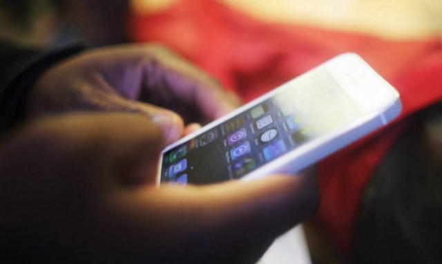 nearly 91 percent of the people said they use internet as an online extension of their brain photo bgr in nearly 91 percent of the people said they use internet as an online extension of their brain photo bgr in