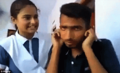 indian schoolgirl beats up alleged stalker as police looks on indian schoolgirl beats up alleged stalker as police looks on