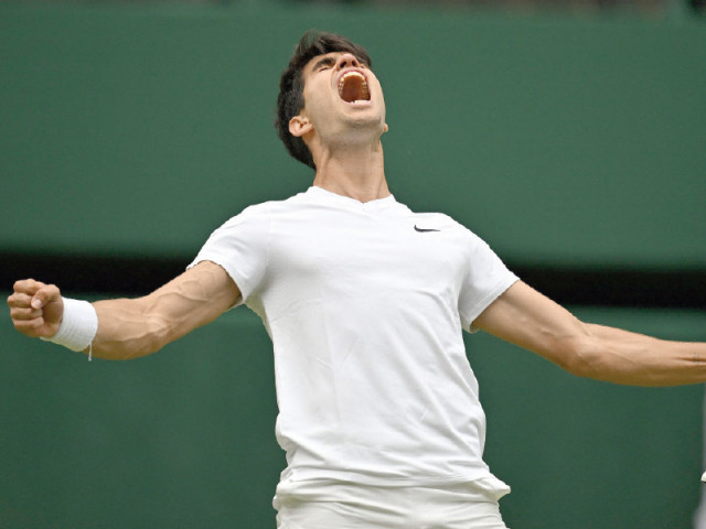 spain s carlos alcaraz celebrates after winning against russia s daniil medvedev in the men s singles semi final on friday photo afp spain s carlos alcaraz celebrates after winning against russia s daniil medvedev in the men s singles semi final on friday photo afp