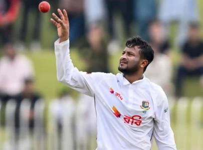 bd players rally behind accused shakib