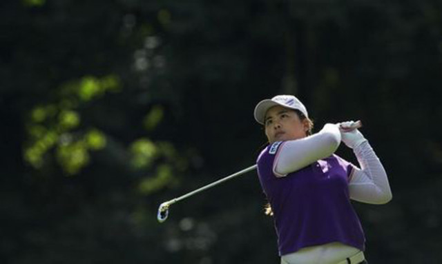 park in bee of south korea hits off the ninth fairway during the first round of the lpga canadian women 039 s open golf tournament in coquitlam photo reuters park in bee of south korea hits off the ninth fairway during the first round of the lpga canadian women 039 s open golf tournament in coquitlam photo reuters