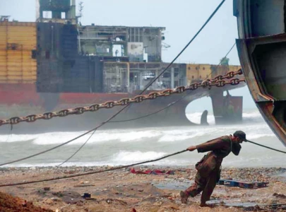 400 war hit ships eyed for recycling