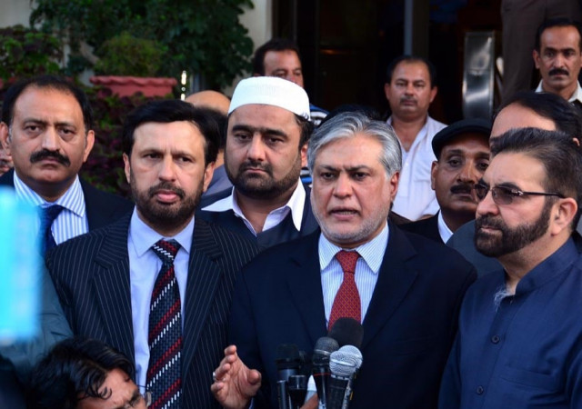 finance minister ishaq dar announces details of agreement reached with business community on withholding tax on july 9 2015 photo pid finance minister ishaq dar announces details of agreement reached with business community on withholding tax on july 9 2015 photo pid
