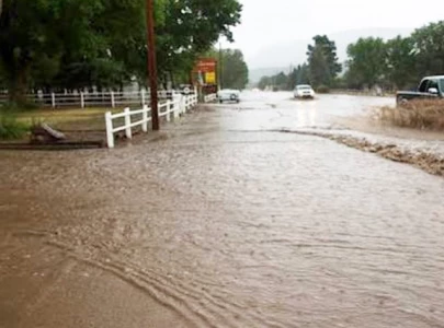 traffic chaos as rain floods roads in punjab
