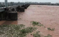 chenab in high flood at head marala