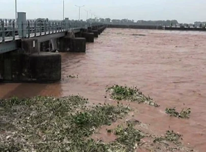 chenab in high flood at head marala chenab in high flood at head marala